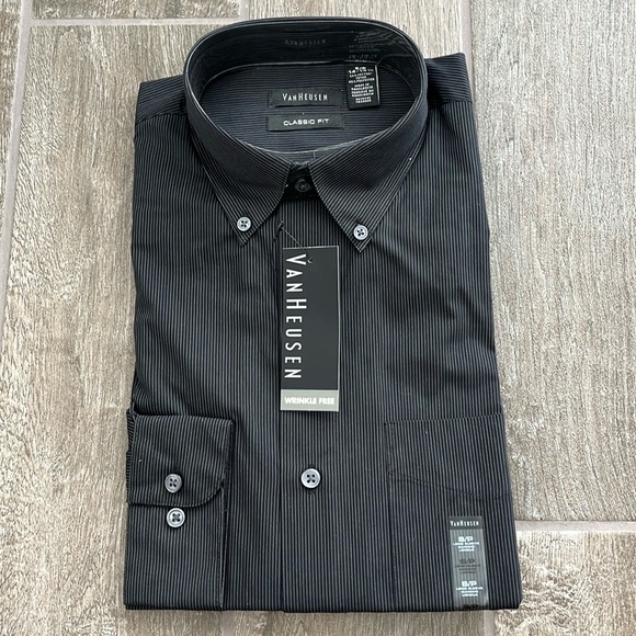 BNWT 3 Van Heusen Men’s dress shirt size 14 - 14.5 Classic Fit Wrinkle Free - Picture 5 of 7
